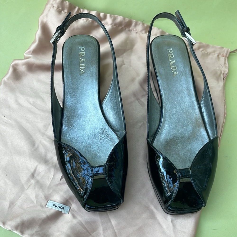 Vintage black Prada patent leather wedges with dust bag - Picture 6 of 16